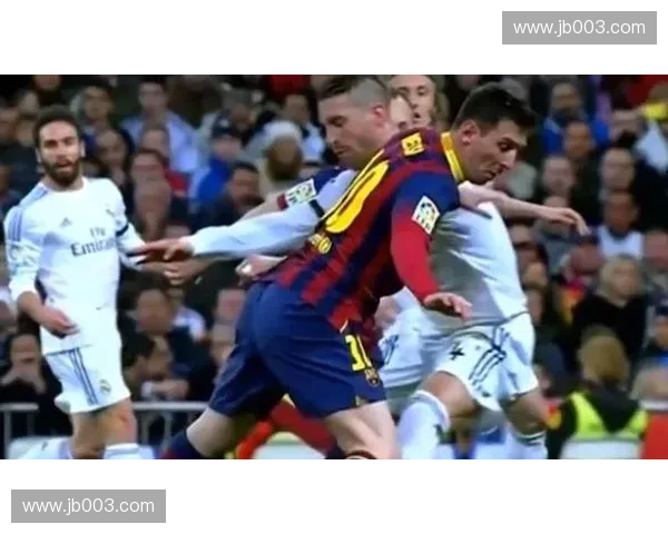 足球暴力行为的根源与对策分析 如何有效减少赛场冲突和暴力事件的发生